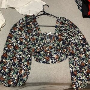 Long sleeve cropped blouse